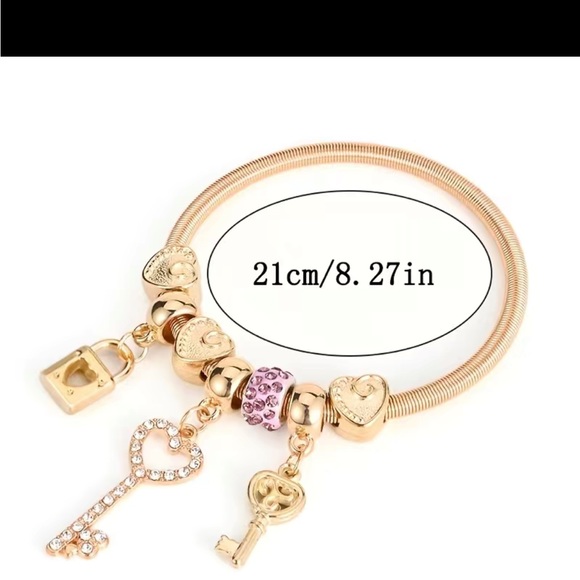 Bangle golden key lock pendant bracelet with rhinestone crystals - Picture 2 of 2